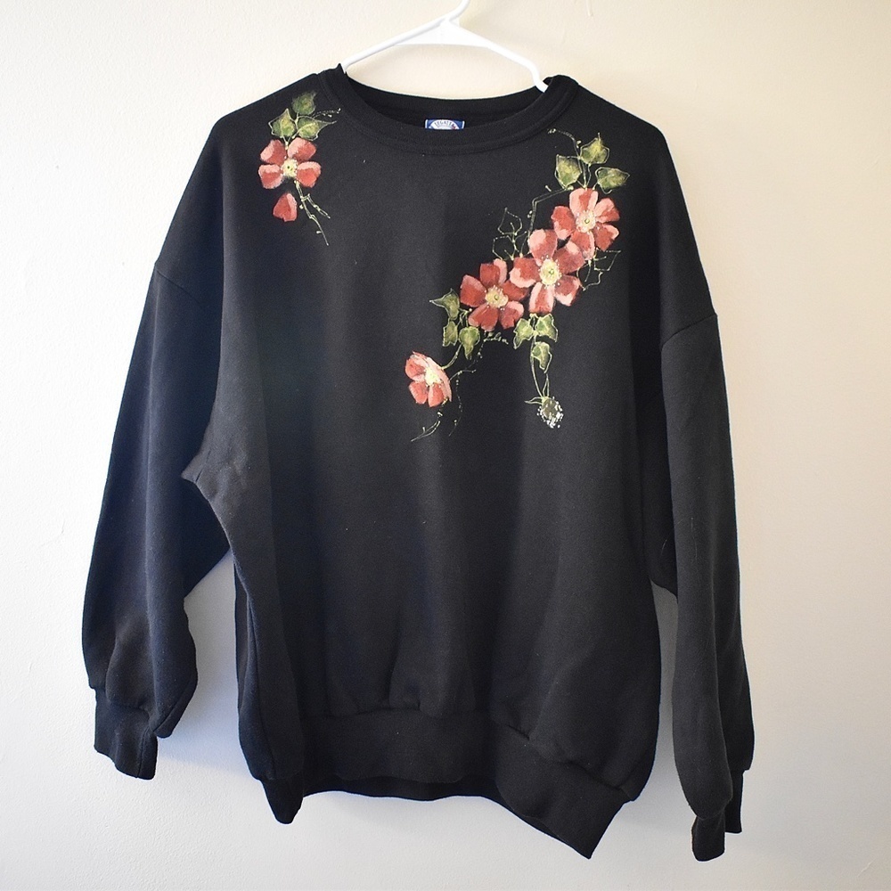XL- Hand Painted Floral Black Women's Crewneck Australian Vintage Sweater‎